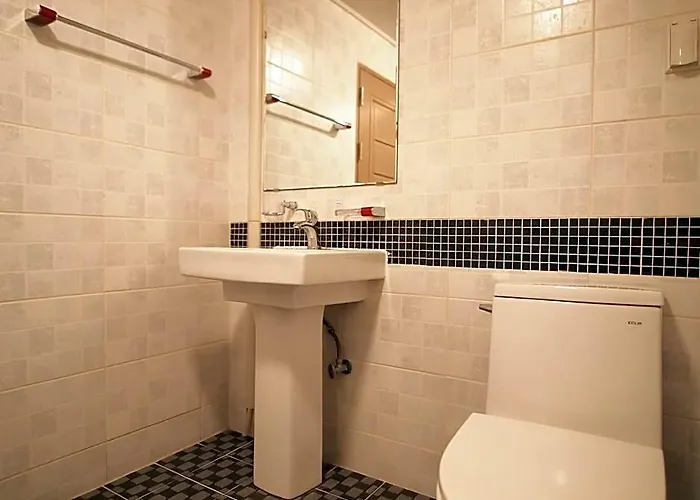 Auberge de jeunesse J *